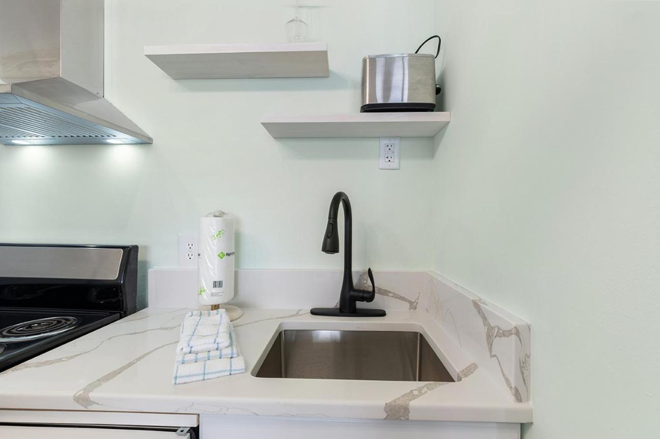 Cabana Palms - Oceanfront Renovated King Bed Sauna マートルビーチ エクステリア 写真